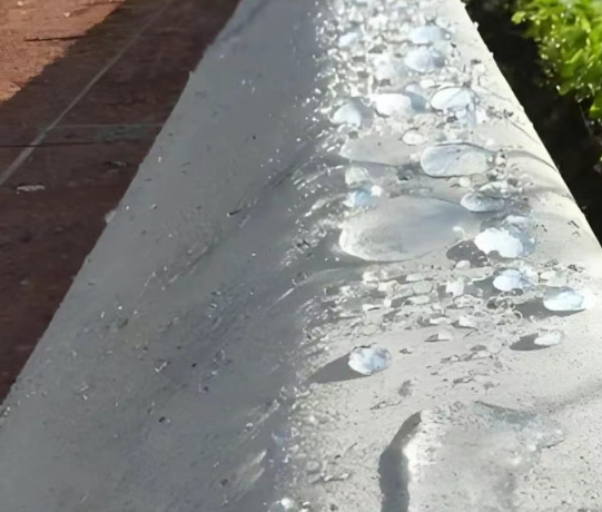 龙文硅烷浸渍涂料在混凝土保护中的应用